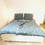 Sonnegg בית הארחה